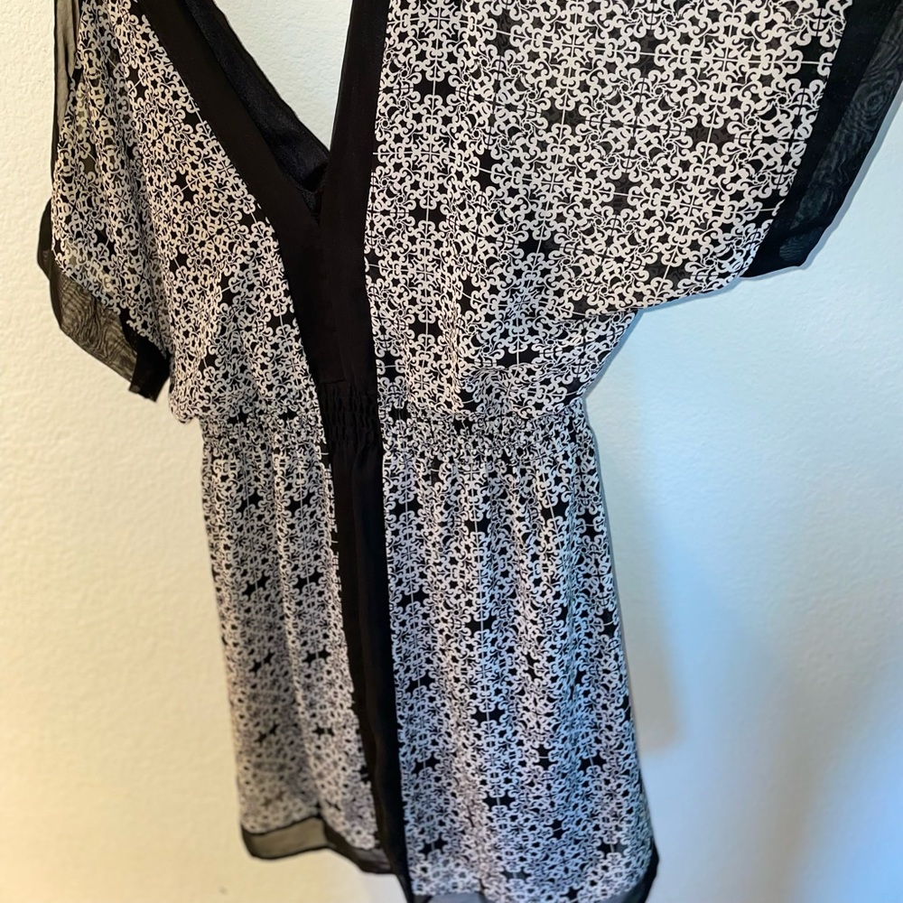 Black and White Pattern Shirt/Dress